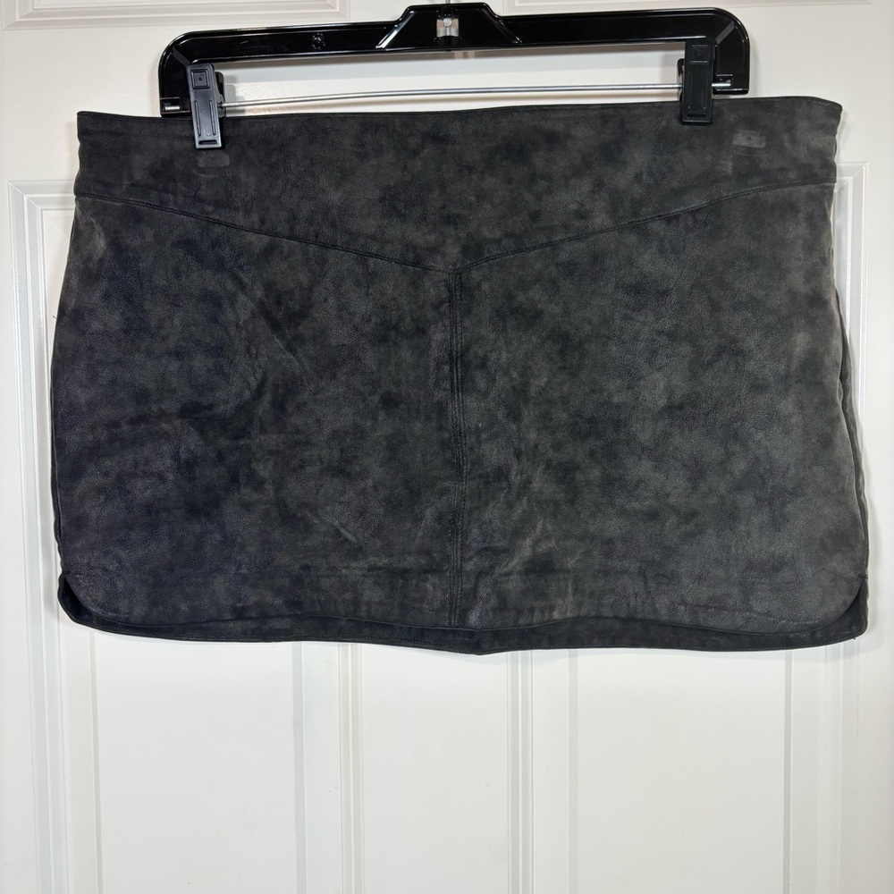 Free People We The Free Aimee Vegan Faux Suede Mini Skirt Women’s 14 Black/Gray